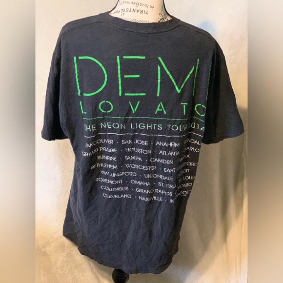 Demi Lovato 2014 Neon Lights Black L Tour T Shirt with Dates - Picture 3 of 7